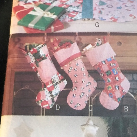 Traditional Christmas Crafts Tree Skirt Mantle Cover Bear Butterick 5783 - Picture 2 of 10